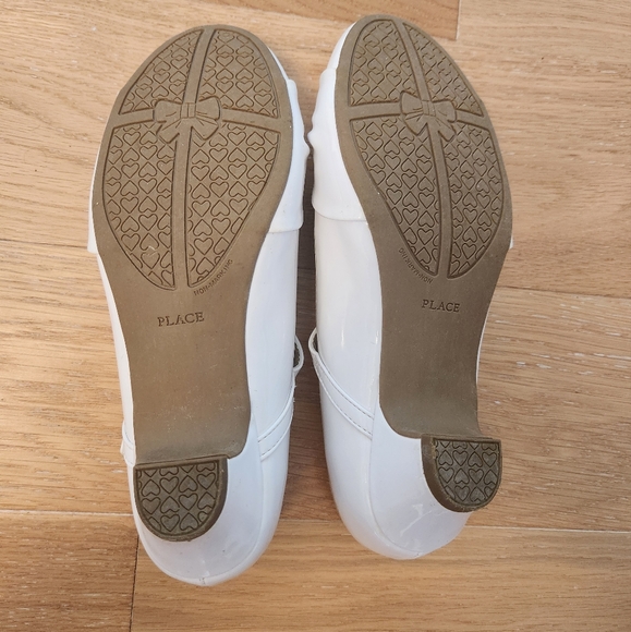 THE CHILDREN'S PLACE | NWOT Mary Jane style shoes with little heels - Picture 6 of 7